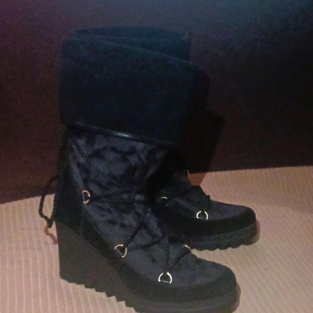 Coach boots